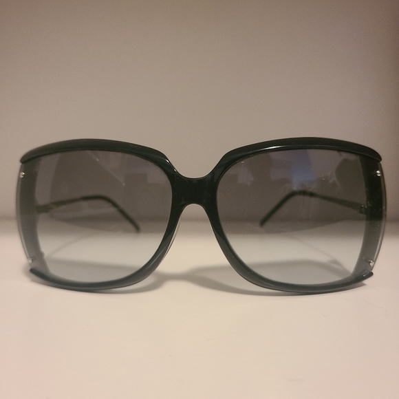 Gucci Sunglasses - Picture 6 of 9